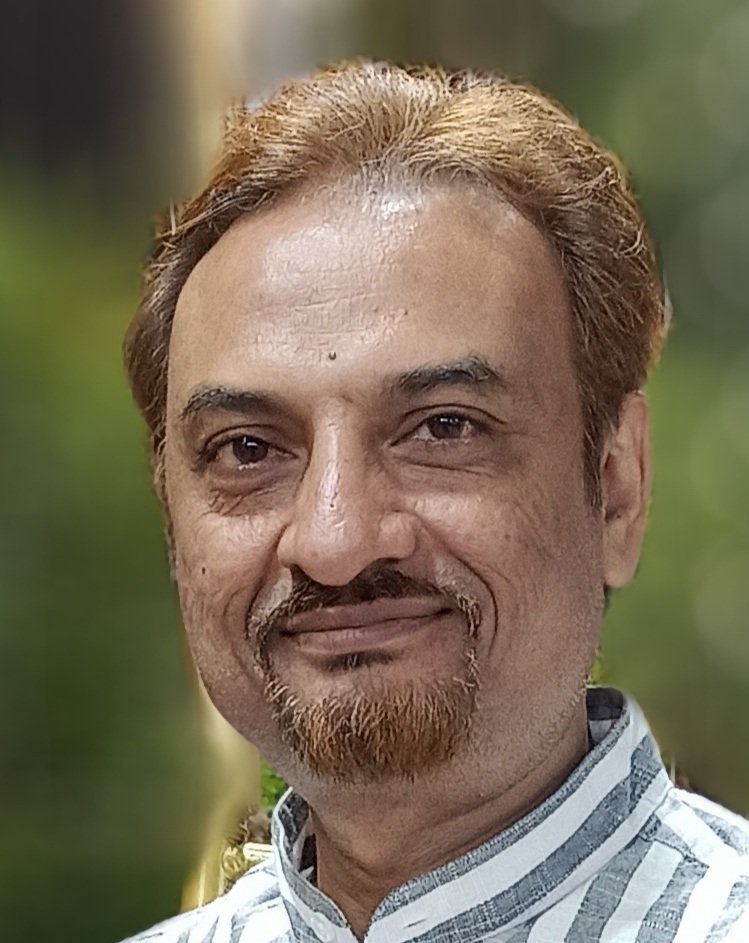 Nadeem Sheikh, Financial Consultant